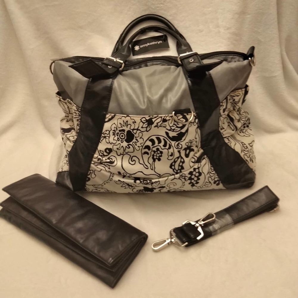 Amykathryn large black white diaper bag . 17 x 15 ".